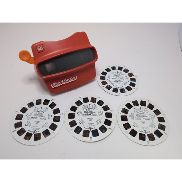 Viewmaster 3D Viewer Red Classic Vintage w/ Hunchback of Notre Dame Reels - Picture 1 of 11